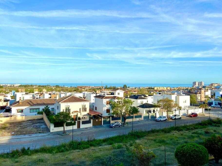 Sea View And Mountains By Solymar Holiday Torre Del Mar Eksteriør bilde